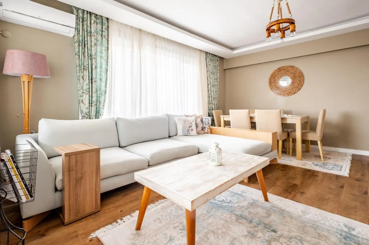Vibrant Flat With Balcony In Maltepe Apartment Istanbul